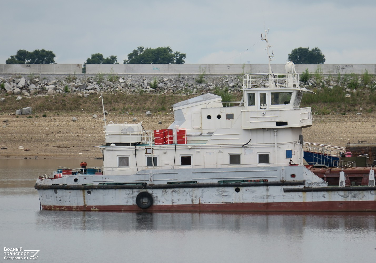 СТ-310. Надстройки