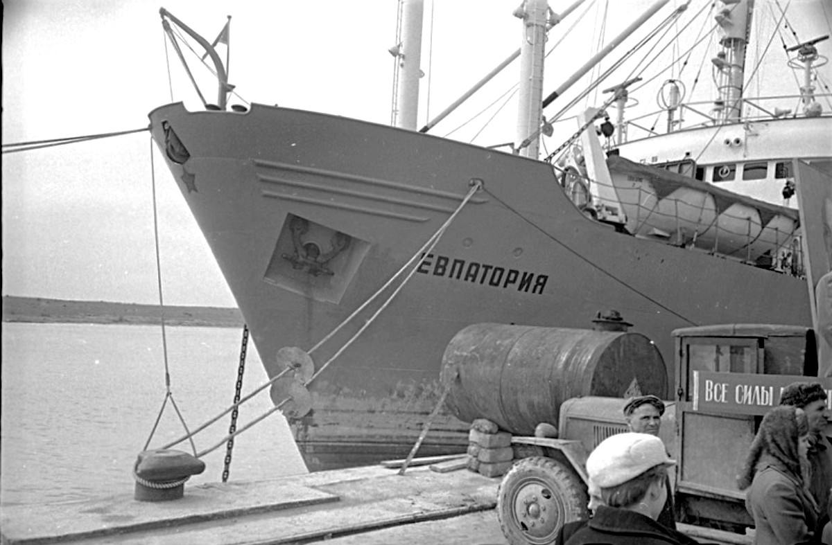 Евпатория. Элементы и детали — Фото — Водный транспорт