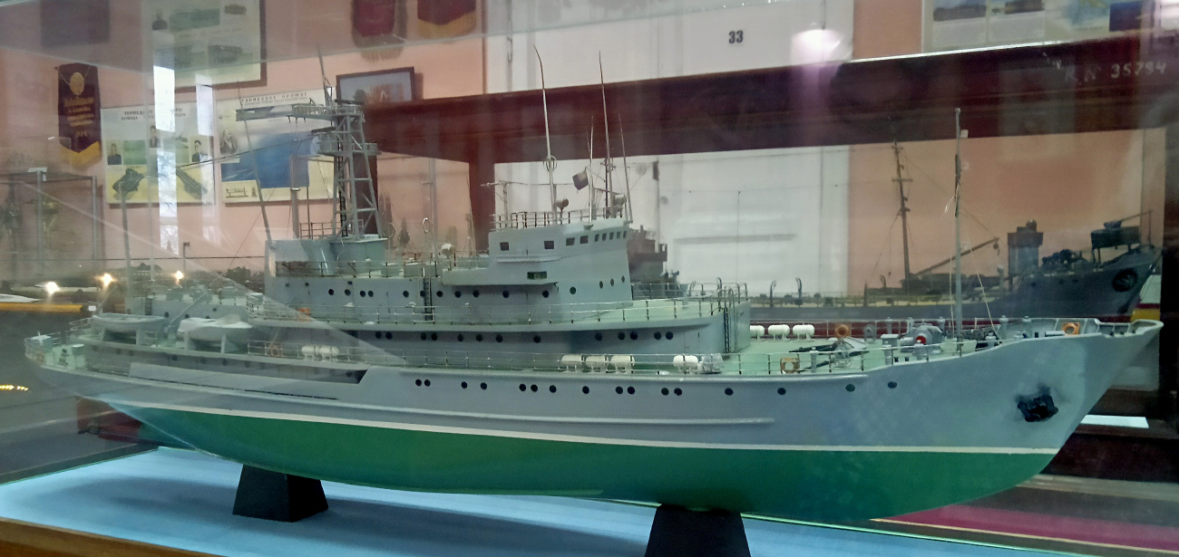 Луга. Модели боевых кораблей