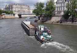 Marsouin (Буксиры, толкачи, буксиры-толкачи, Paris); Adriatique (Non propelled dry cargo vessels, Paris); Yakari (General cargo, Étricourt-Manancourt)