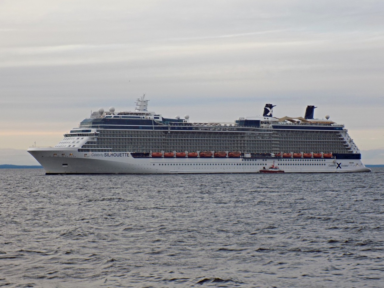 Celebrity Silhouette, Сириус