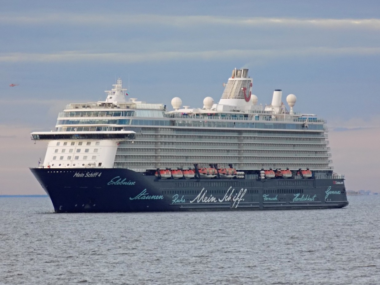 Mein Schiff 4