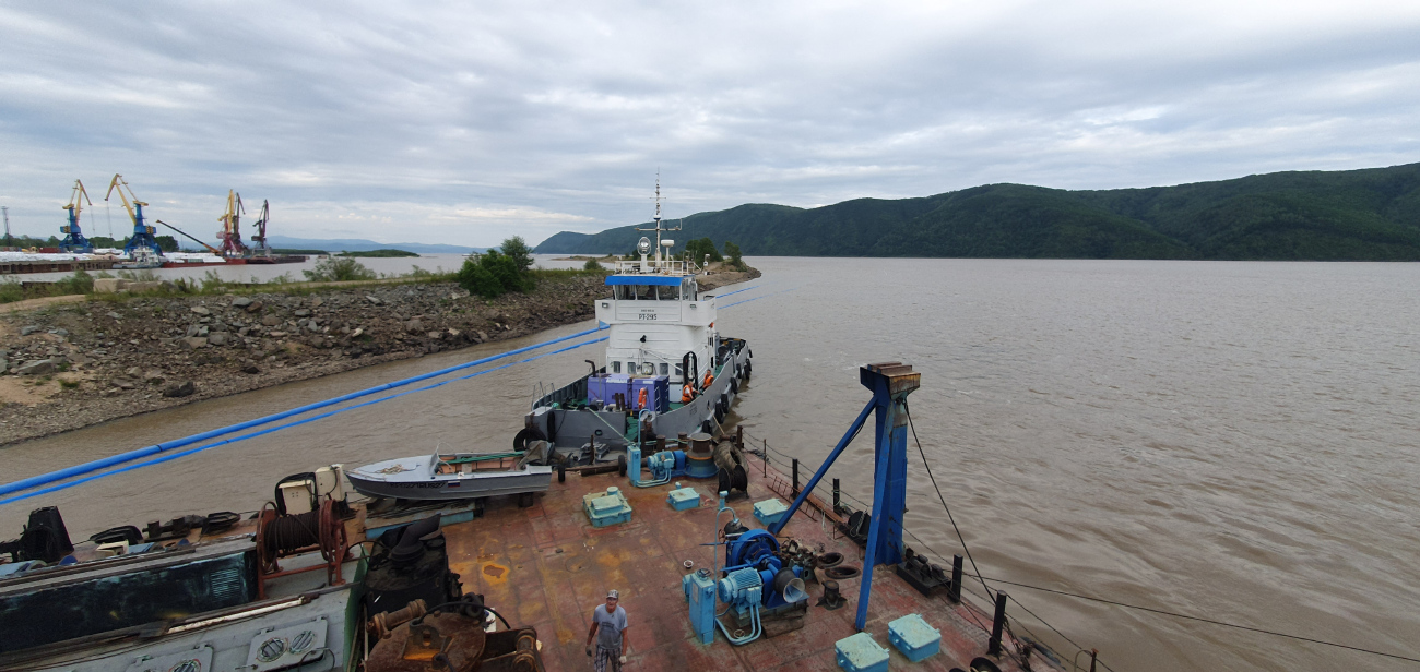 Плавкран-4237, РТ-295. View from wheelhouses and bridge wings