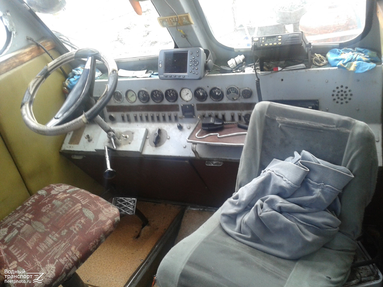 Комета-9. Wheelhouses, Control panels