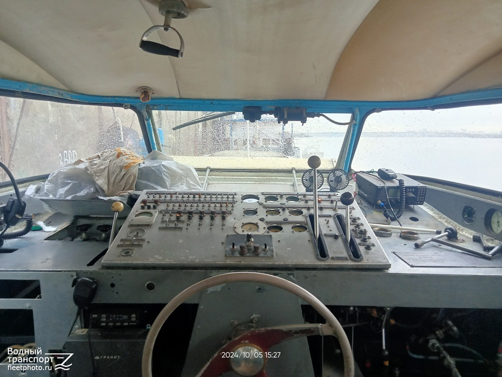 Ракета-18. Wheelhouses, Control panels