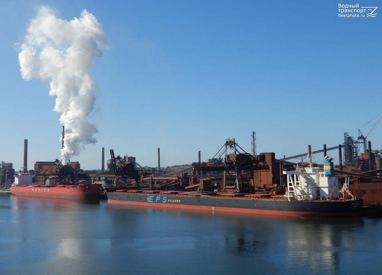 Navios Primavera, Mount Uluru