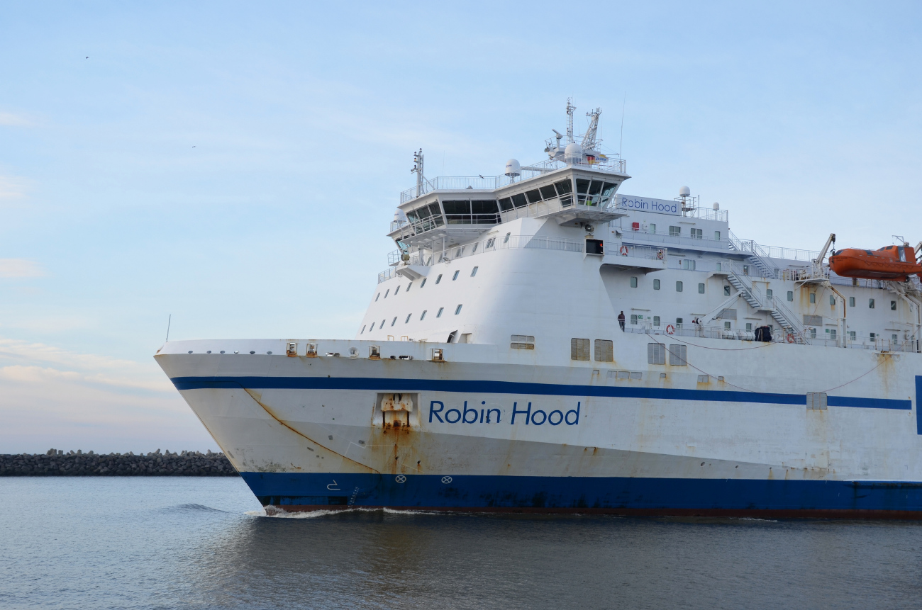 Robin Hood. Vessel superstructures