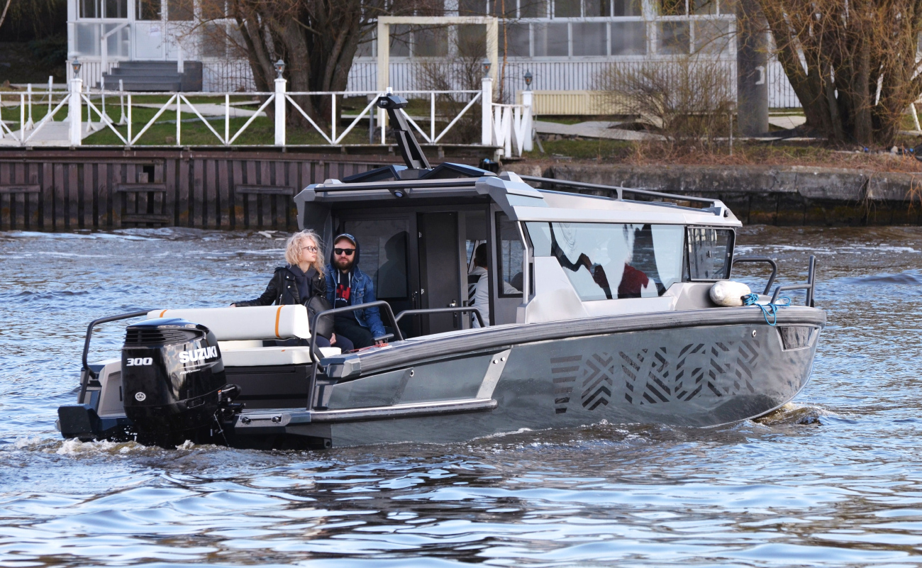 Неопознанное судно - тип Волжанка (VBOATS). Московский бассейн