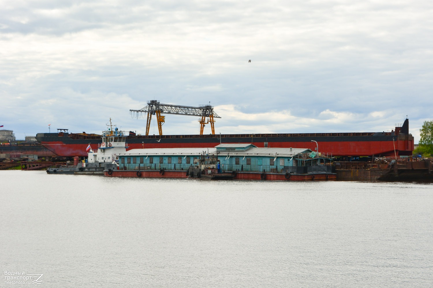РТ-334, Неопознанное судно - проект 283Б, РБТ-316. Unidentified ships