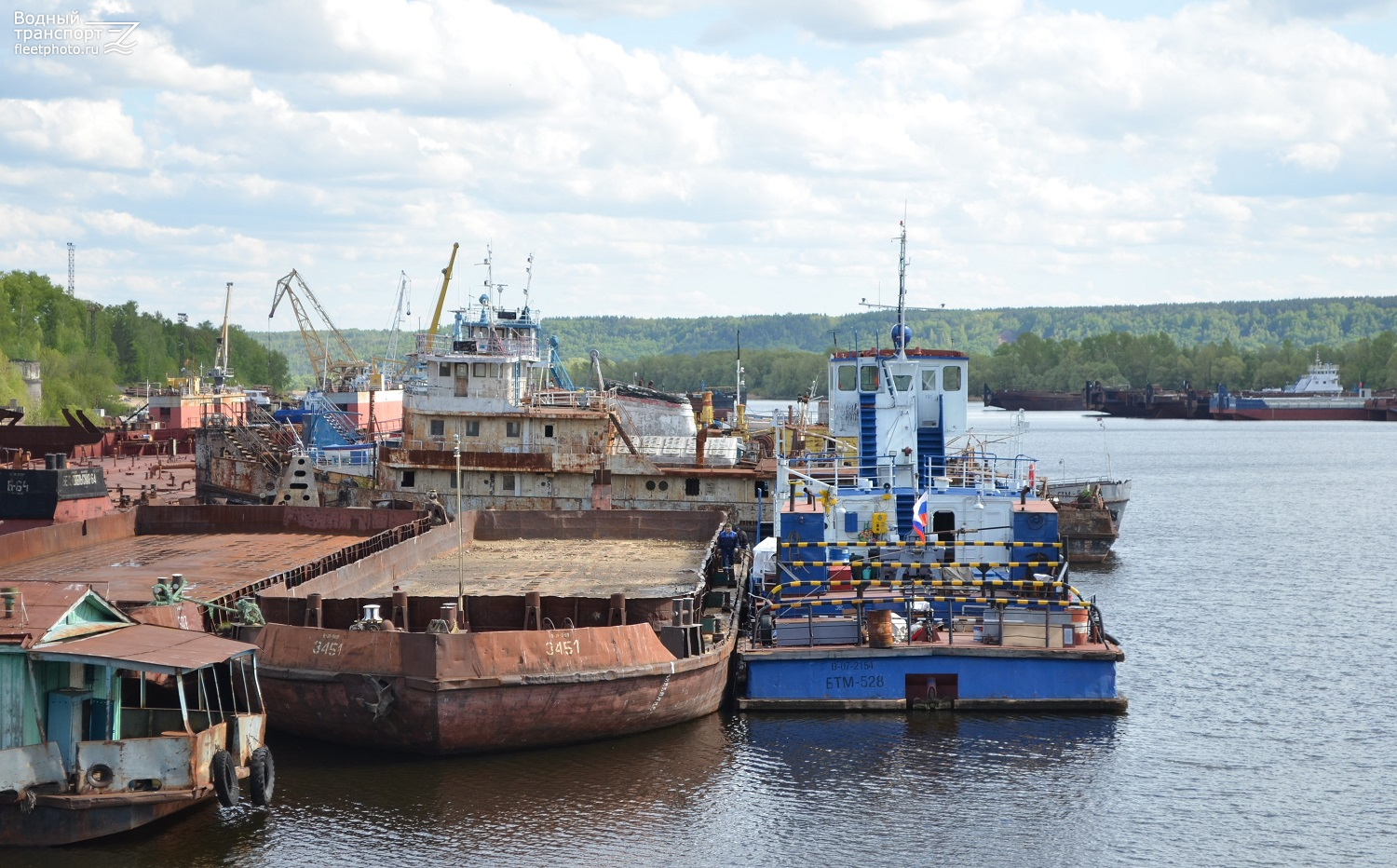 Баржа-3451, БТМ-528
