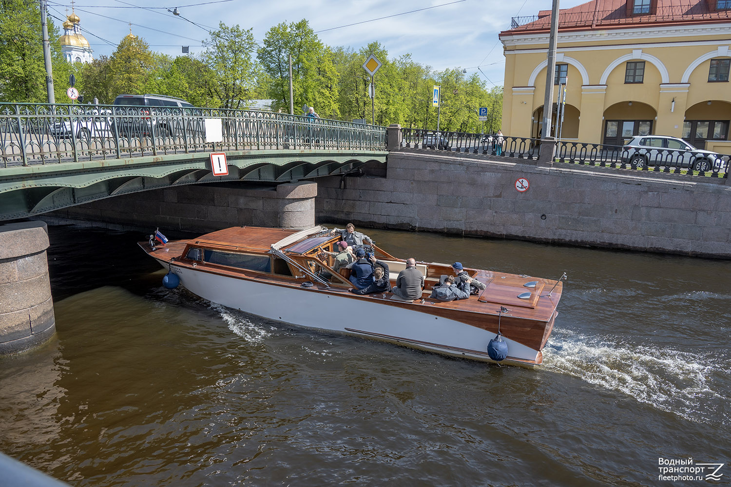 Премьера