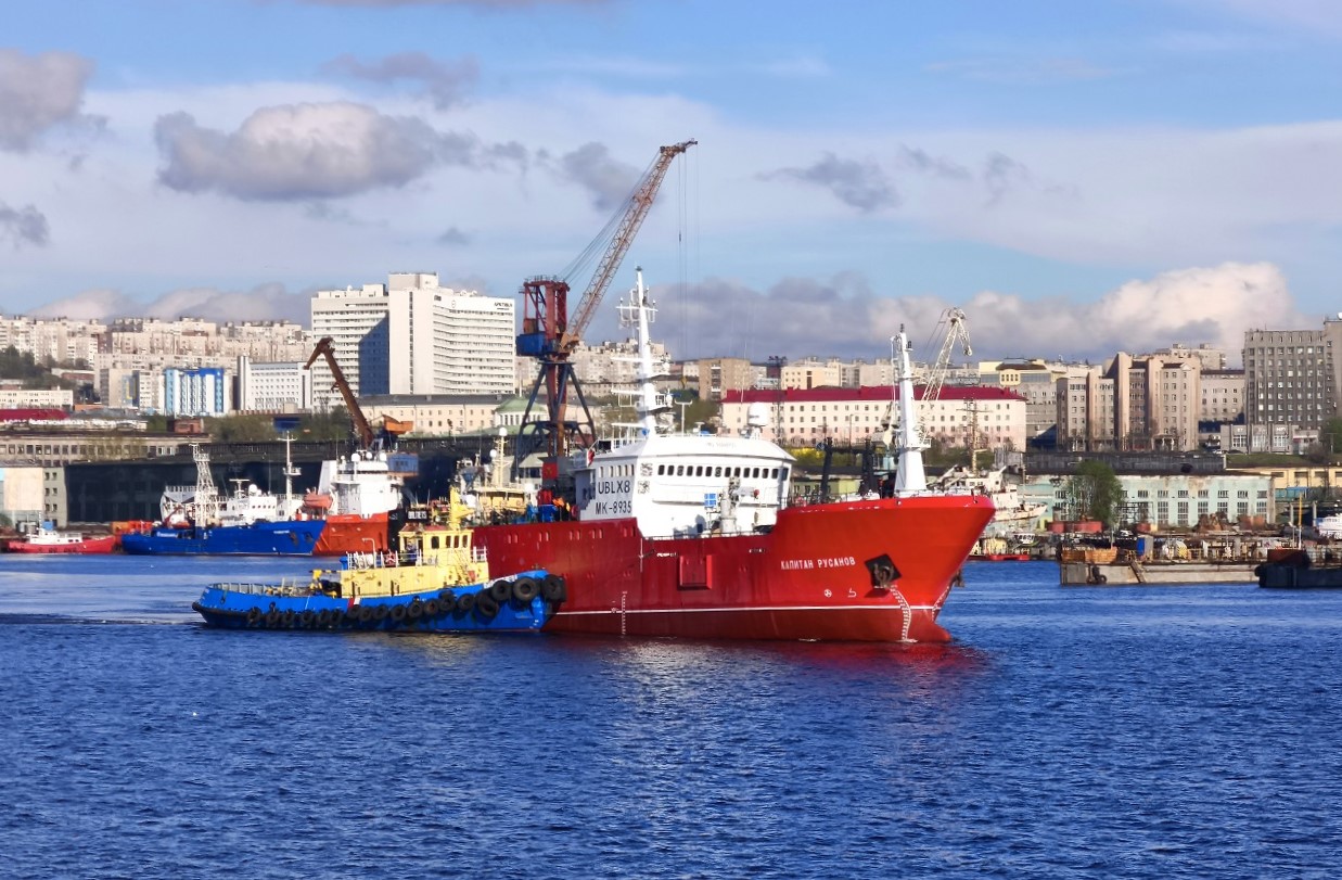 Балтиец, Капитан Русанов
