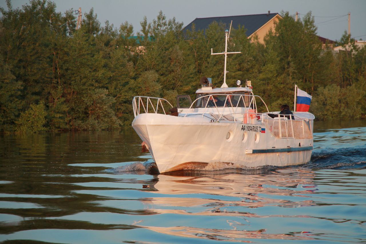 АА 1004 RUS 72