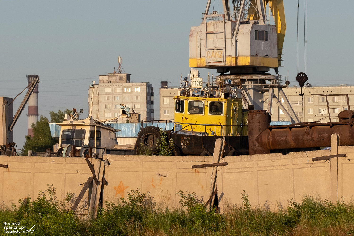 БТ-215