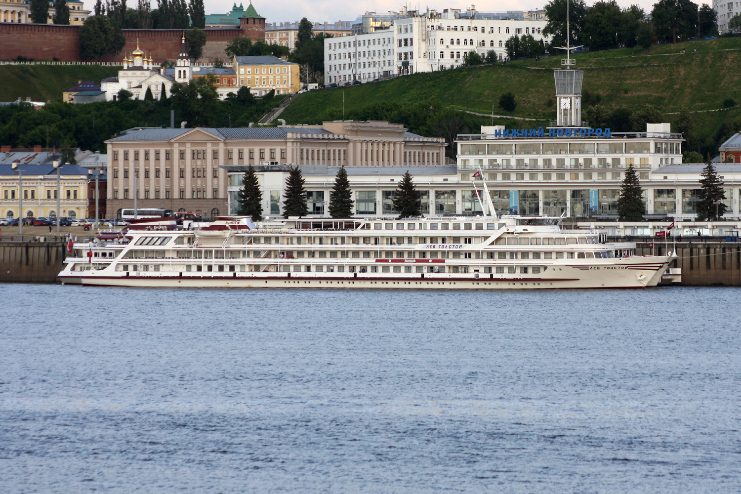 Лев Толстой