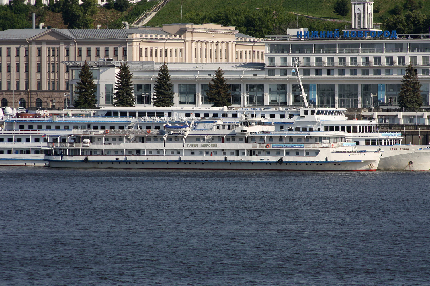 Павел Миронов