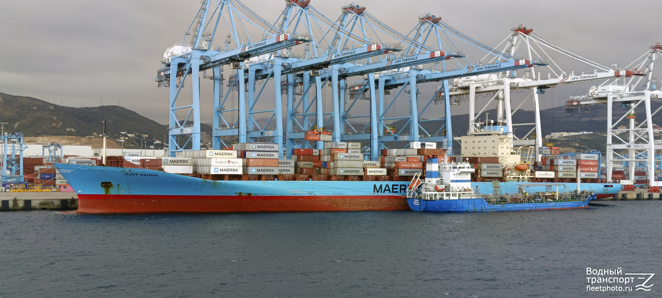 Laust Maersk, Paxoi