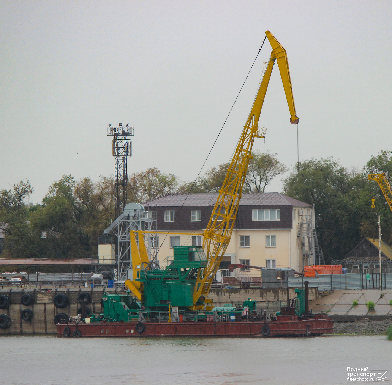 Плавкран-421