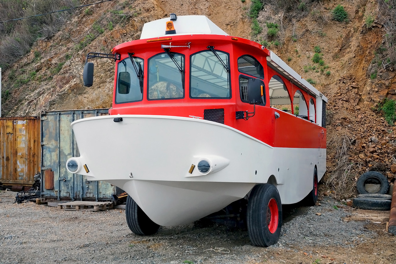 Trolleyboat