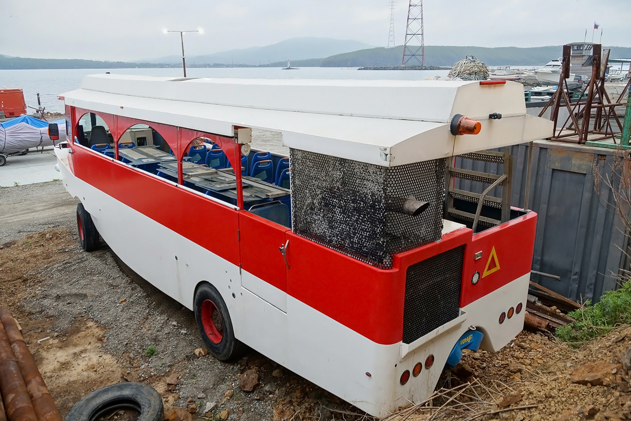 Trolleyboat