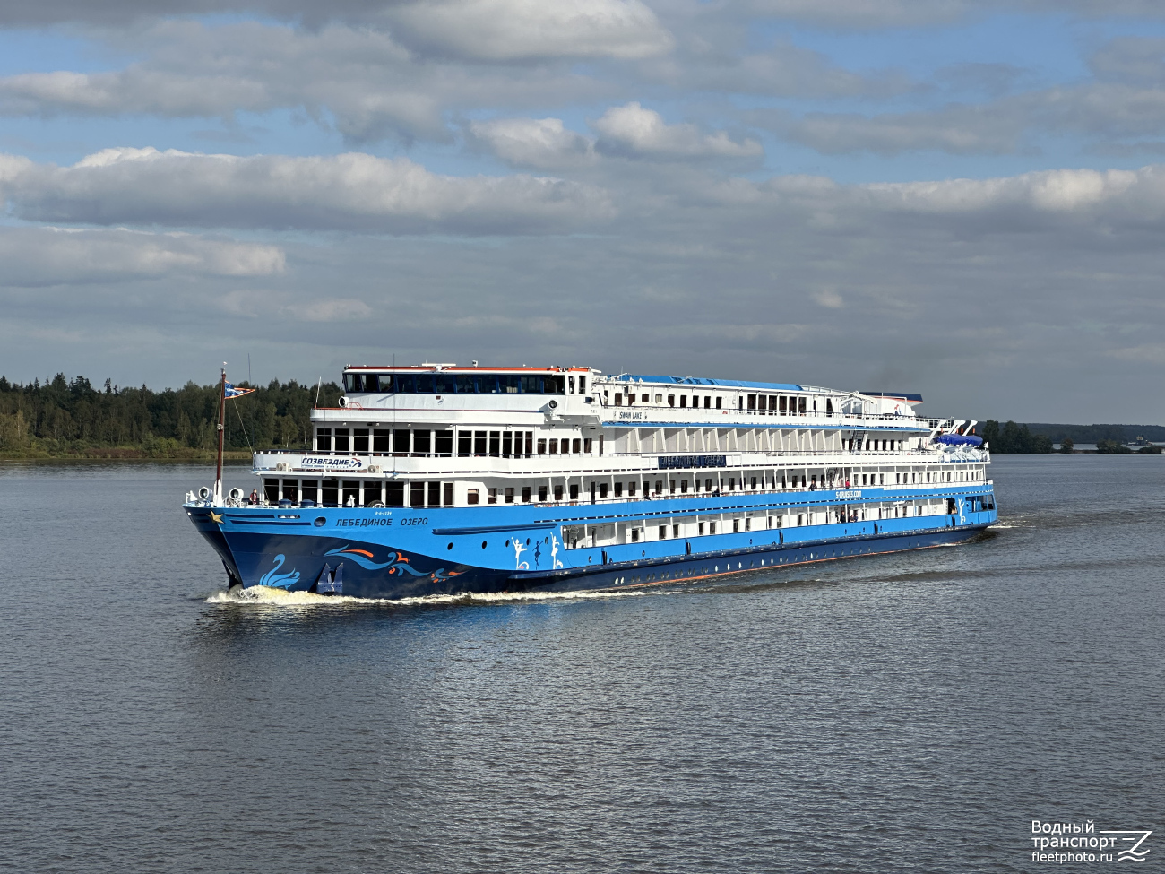 Лебединое Озеро