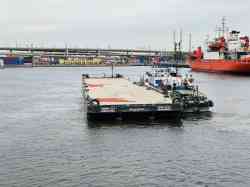 ОТА-990 (Тип ОТА-900, проект 758Б, Петрозаводск); Сильвер-3007 (Damen Stan Pontoon 8916, Новороссийск)