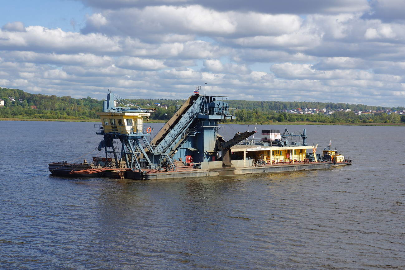 Московский-221