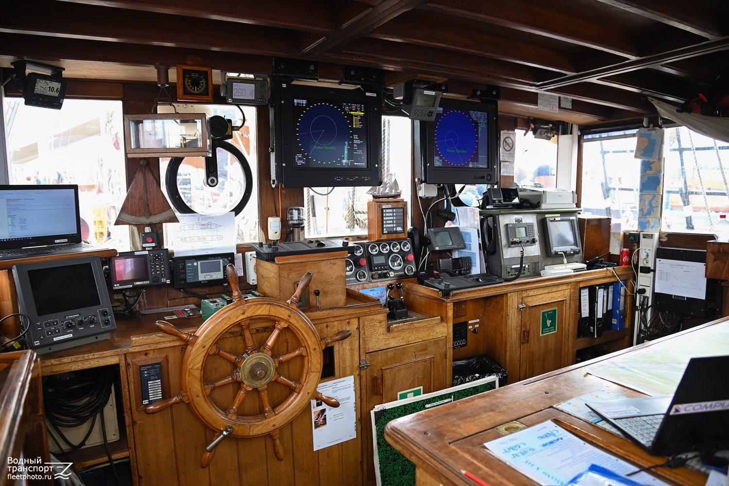 Belem. Wheelhouses, Control panels