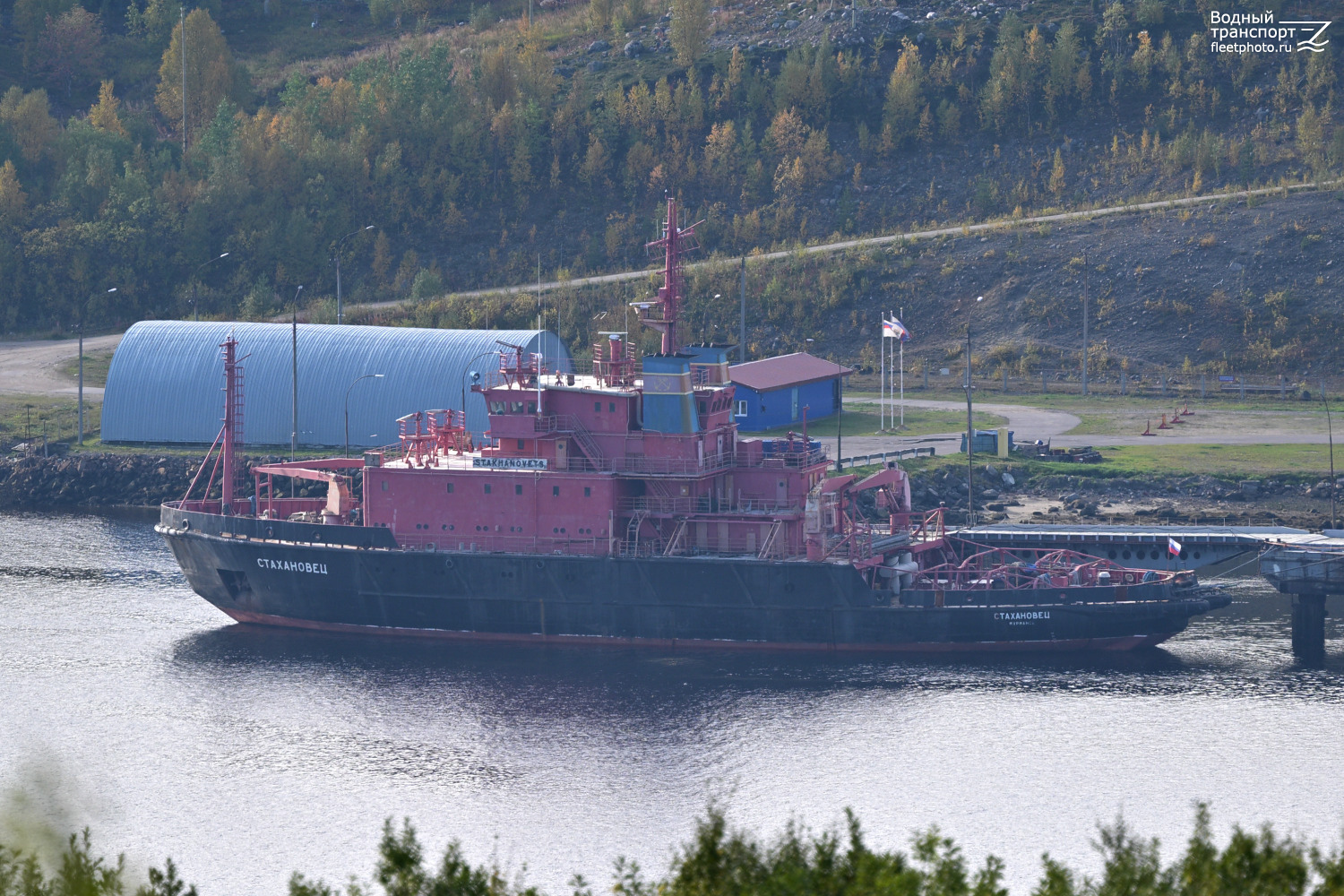 Стахановец