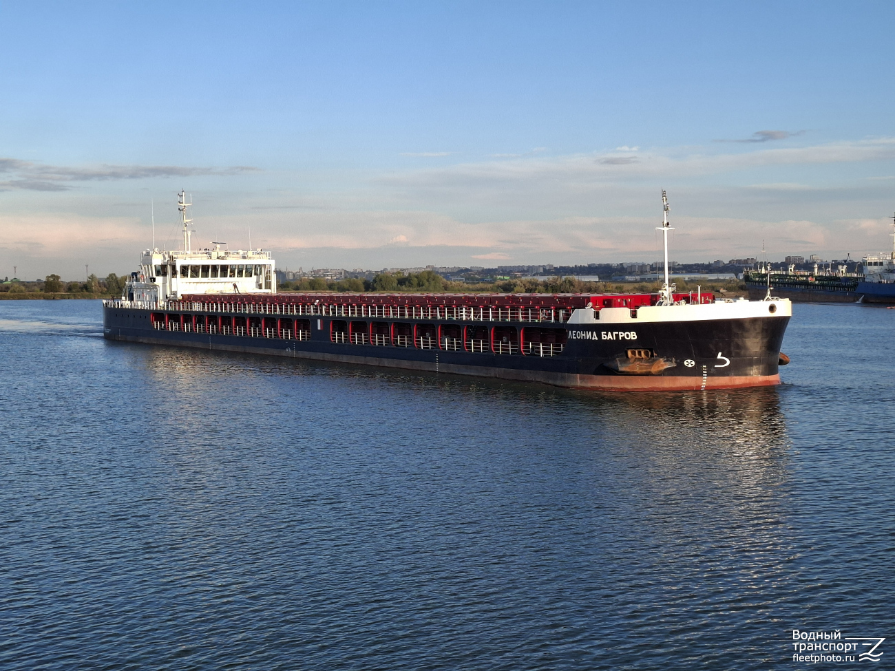 Леонид Багров