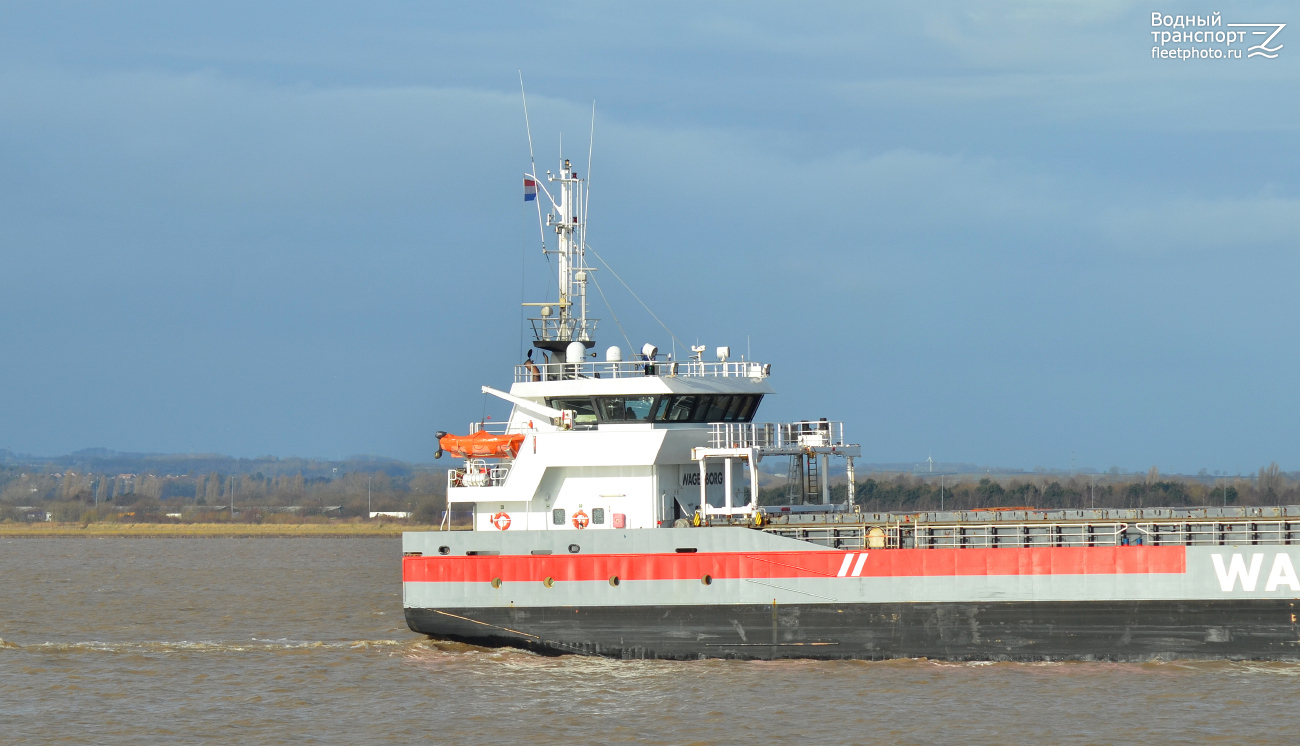 Larixborg. Vessel superstructures
