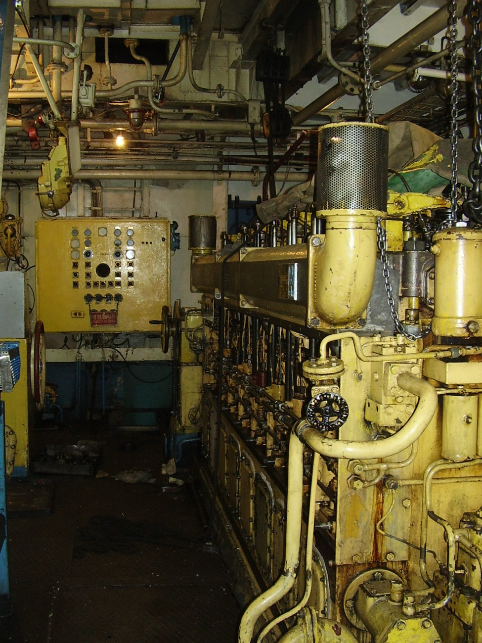 Герой Ю. Гагарин. Engine Rooms