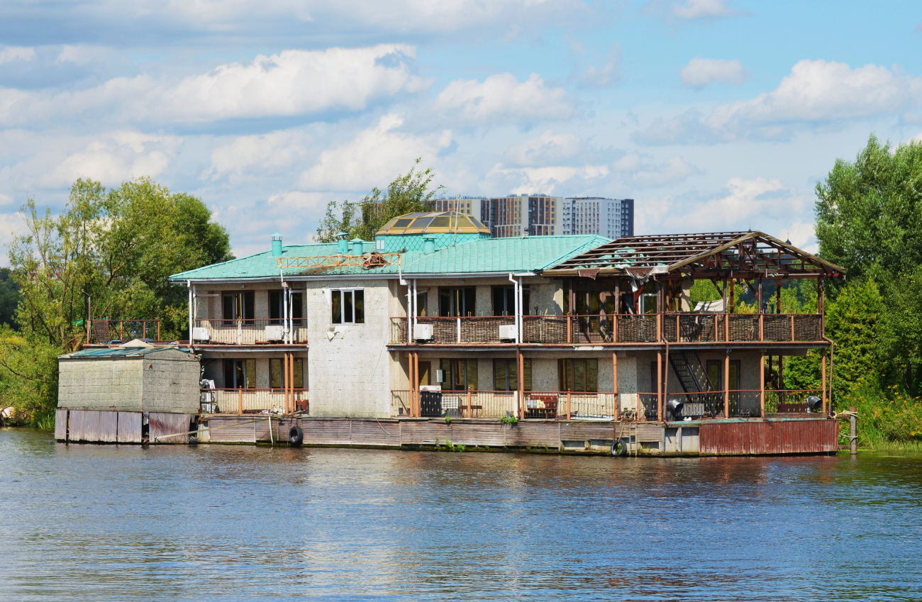 Дебаркадер-373