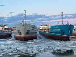 Малая Земля (Проект 1754Б, тип TO-1500, Жатай); Ленанефть-2057 (Тип Ленанефть, проект 621, Тикси); Ленанефть-2055 (Тип Ленанефть, проект 621, Тикси)
