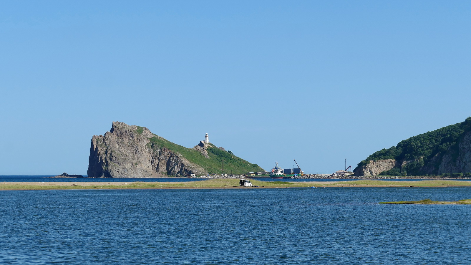 Приморский край, Маяки, Дальневосточный морской бассейн