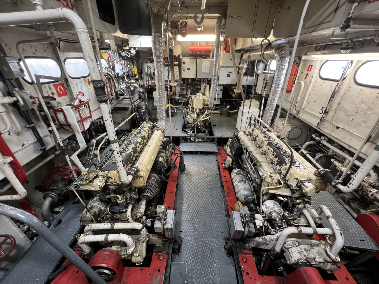 Москва-73. Engine Rooms