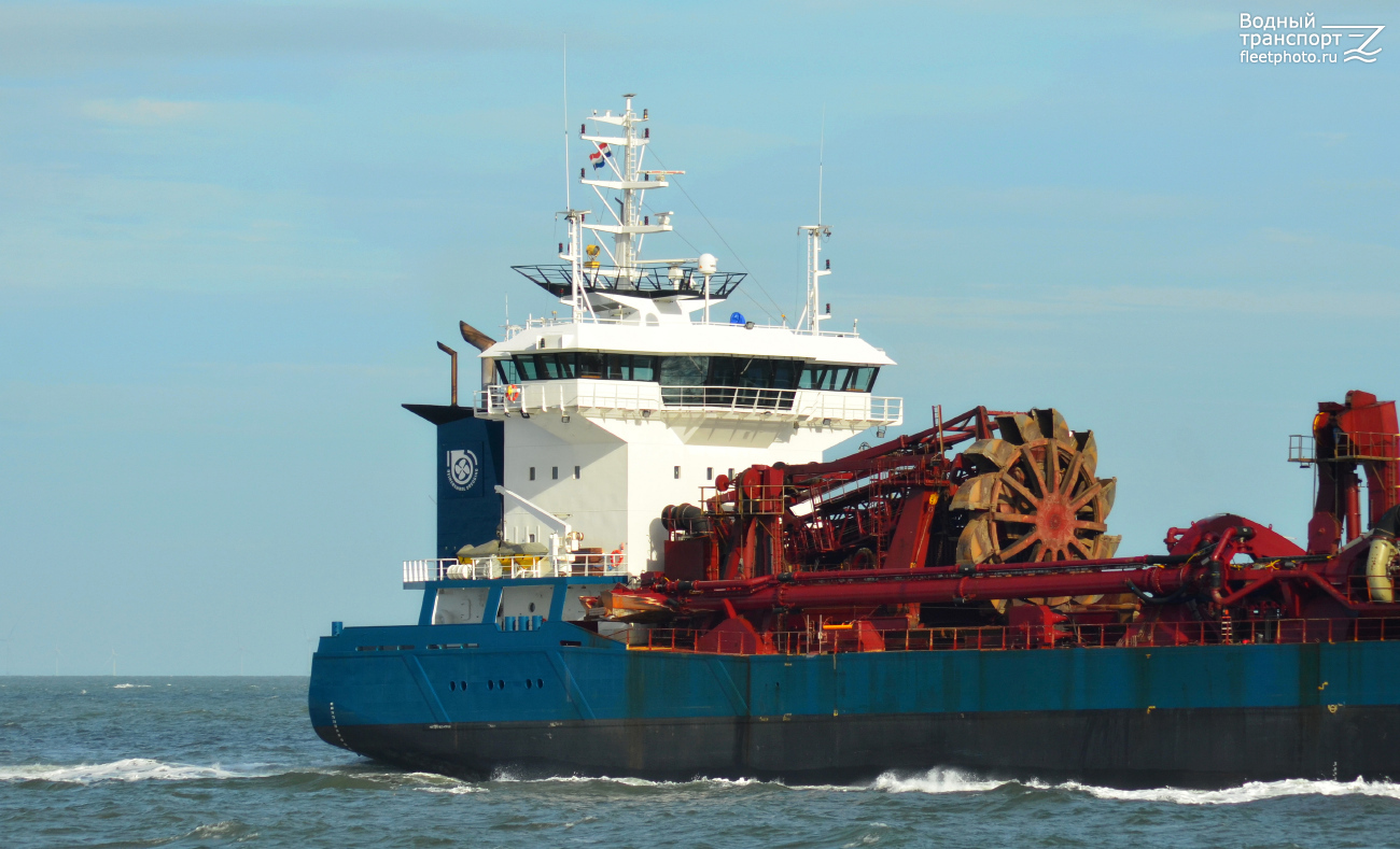 Reimerswaal. Vessel superstructures