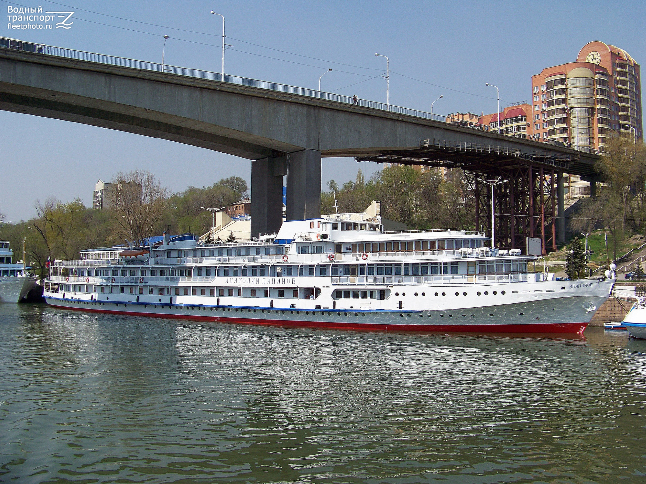 Анатолий Папанов