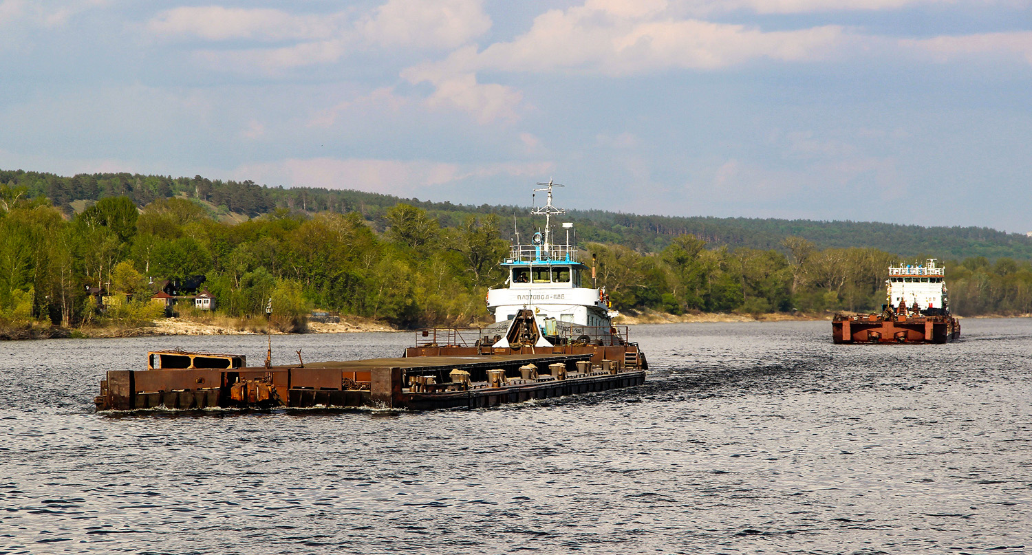 Баржа № 2571, Плотовод-686, 1627, МБ-1221