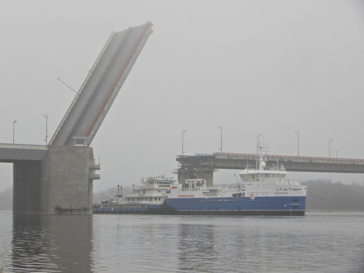 Витязь, Капитан Фирсов. Neva River