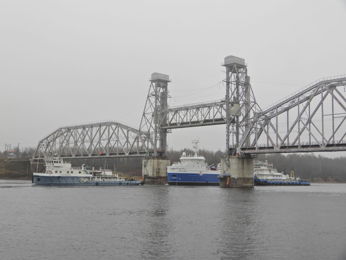 Озёрный-213, Капитан Фирсов, Витязь. Река Нева