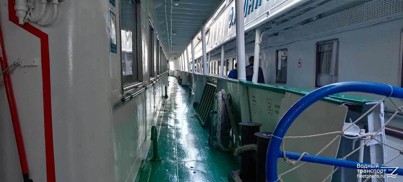 Октябрьская Революция. Deck views