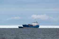 Ленанефть-2038 (Тип Ленанефть, проект Р-77, Владивосток); Александр Невский (Тип Bro Alma, Владивосток)