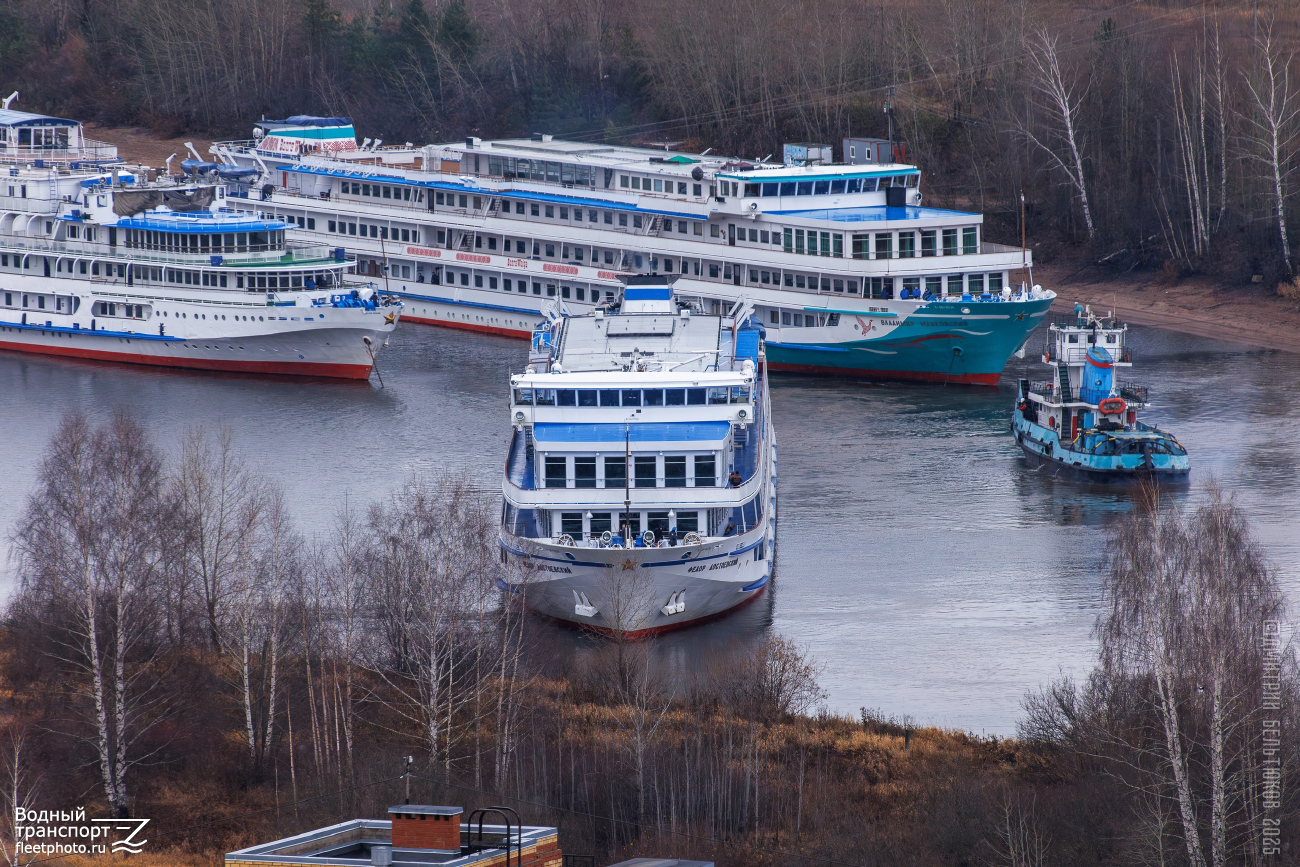 Фёдор Достоевский, Владимир Маяковский, Ф.И. Панфёров, Шлюзовой-89