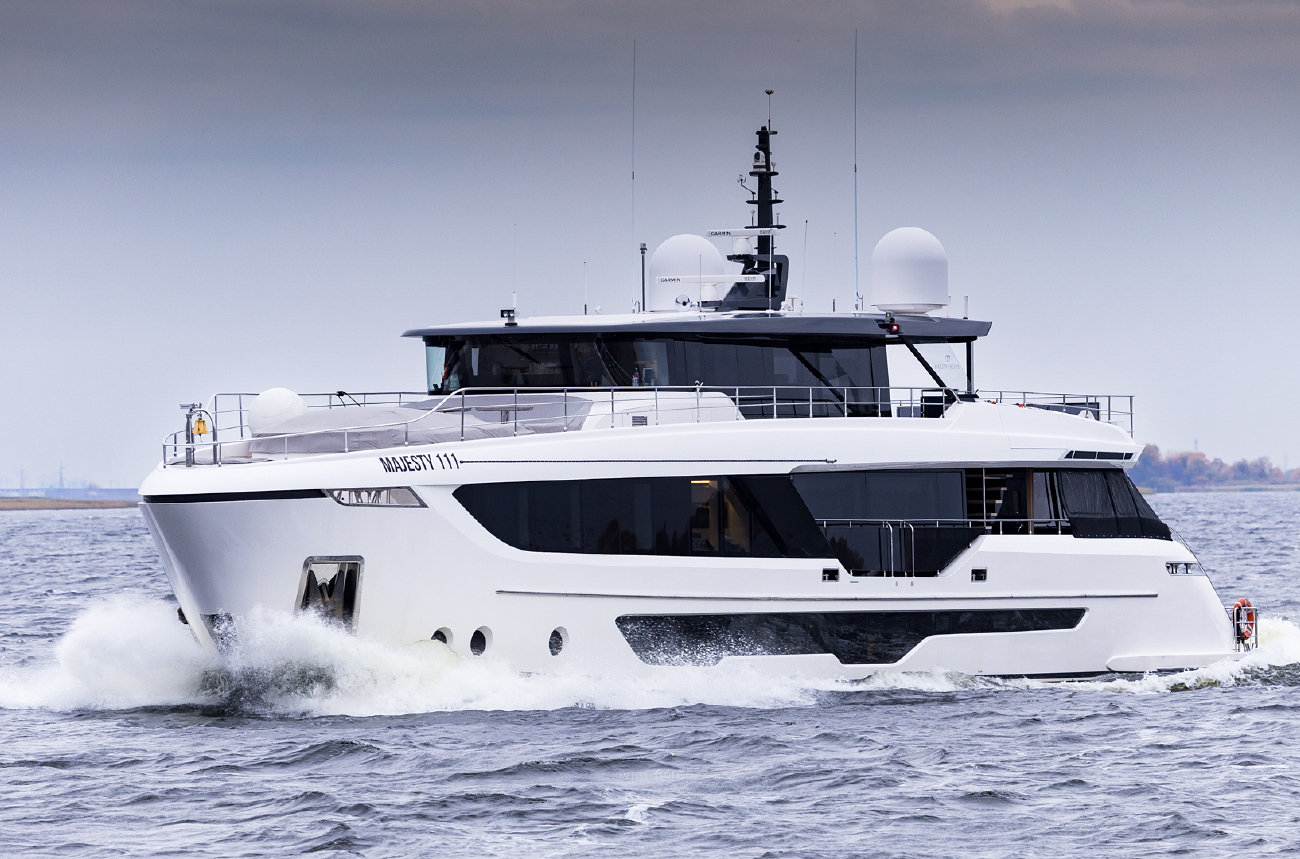 Маджести 111