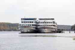 Alexandr Radishchev (301, тип Владимир Ильич design, Nizhny Novgorod); Lev Tolstoy (Q-056, тип Антон Чехов design, Nizhny Novgorod)