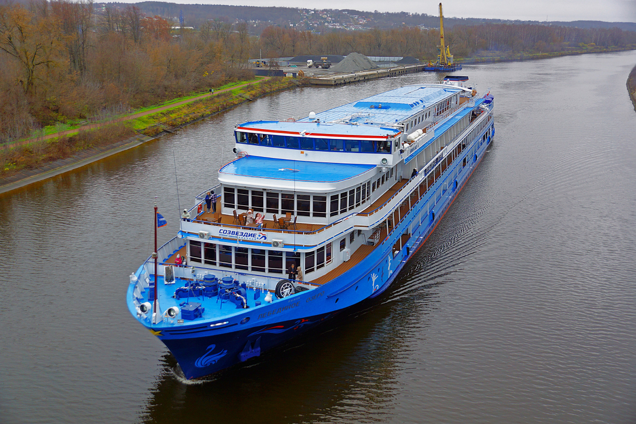 Лебединое Озеро