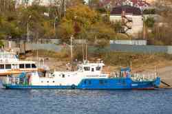 Москва-75 (Тип Москва, проект Р-51Э, Хабаровск); Чибис (Проект 3050.1А, тип Казарка, Владивосток)