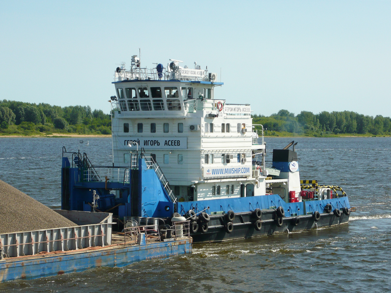 Герой Игорь Асеев