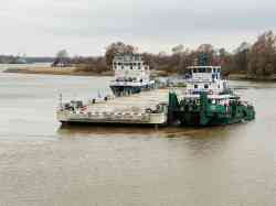 Василий Осипов (Тип Шлюзовой (пр. 887, А, Л), проект 887А, Москва); Озёрный-213 (Тип Озёрный (ВНР), проект H-3181, Санкт-Петербург); Волго-Балтика (Проект 03060, Санкт-Петербург)